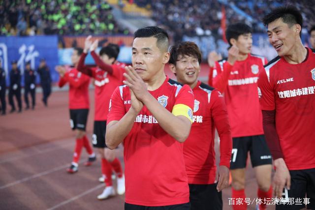 张镇麟30分辽宁轻取广州 高登44分四川负首钢