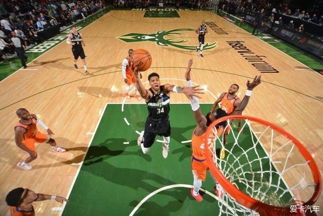 欧冠夺冠赔率：巴萨微弱优势领跑 巴黎力压枪手